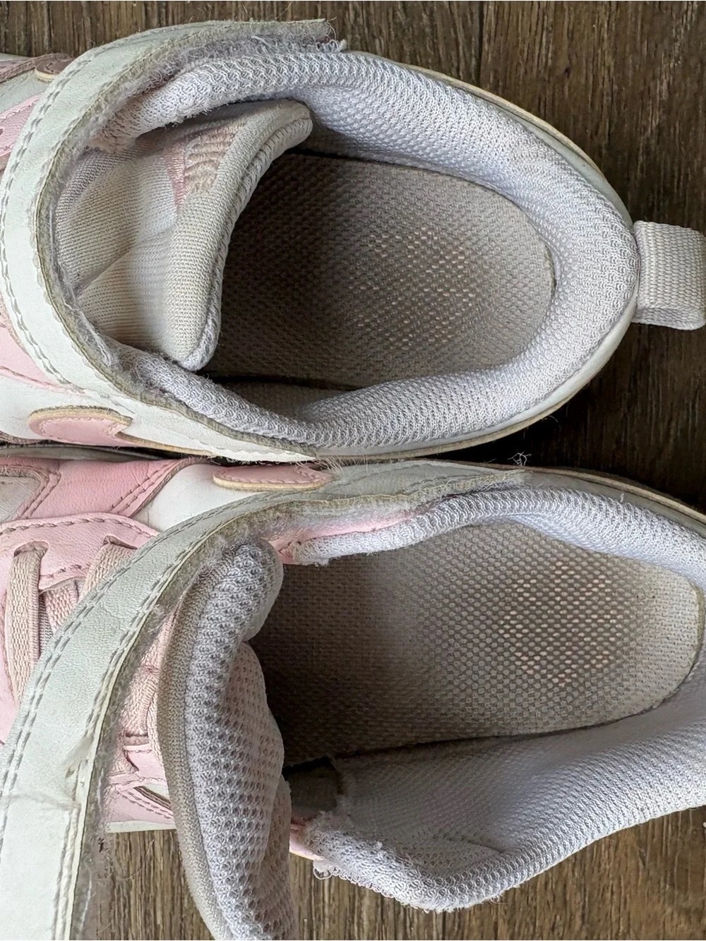Nike Kids White and Light Pink Velcro Strap Sneakers
